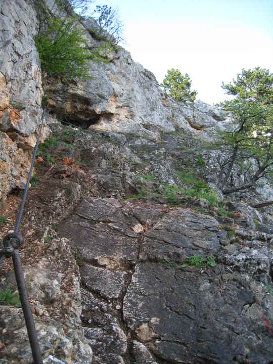 Fels und Stahlseil